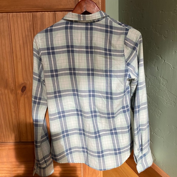 Roxy Flannel - Picture 2 of 4